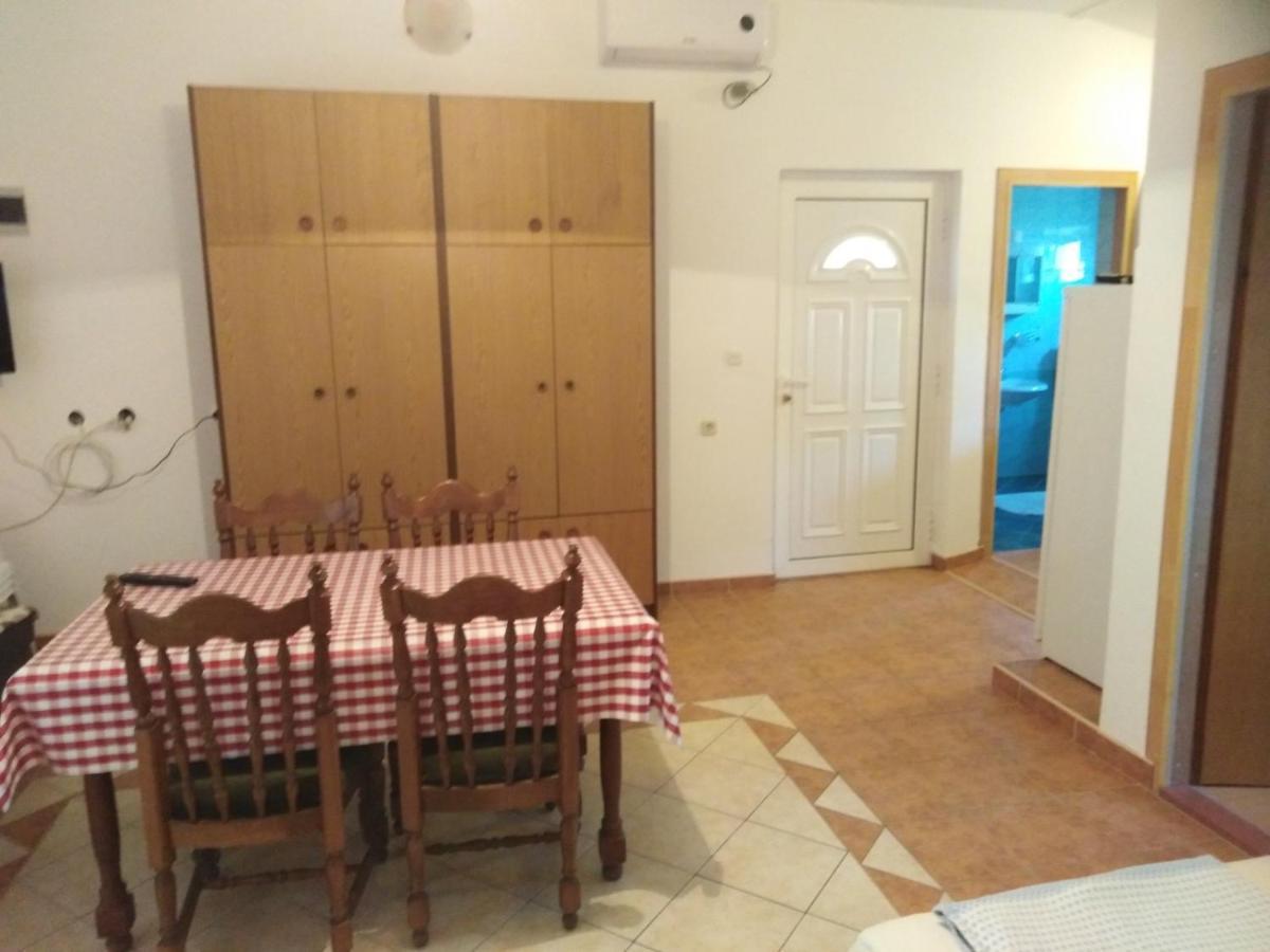 Apartman Ivica Vir Exterior foto